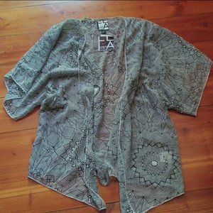 NWT deco star flowy chiffon kimono living doll